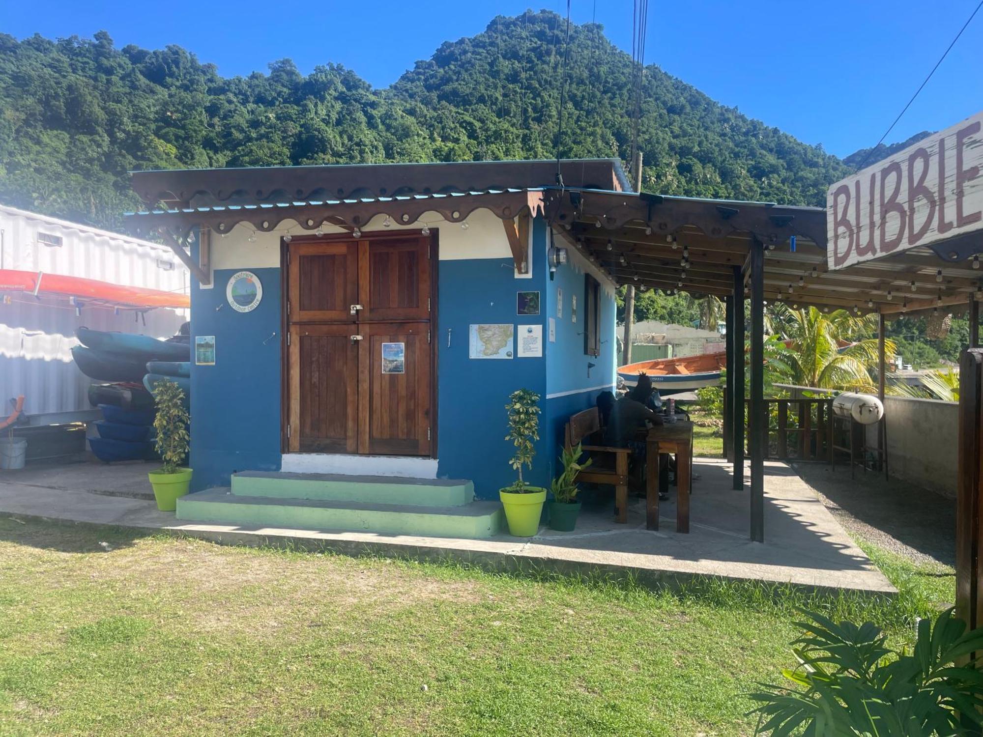 Rainbow Heights Apartment, Soufriere Экстерьер фото