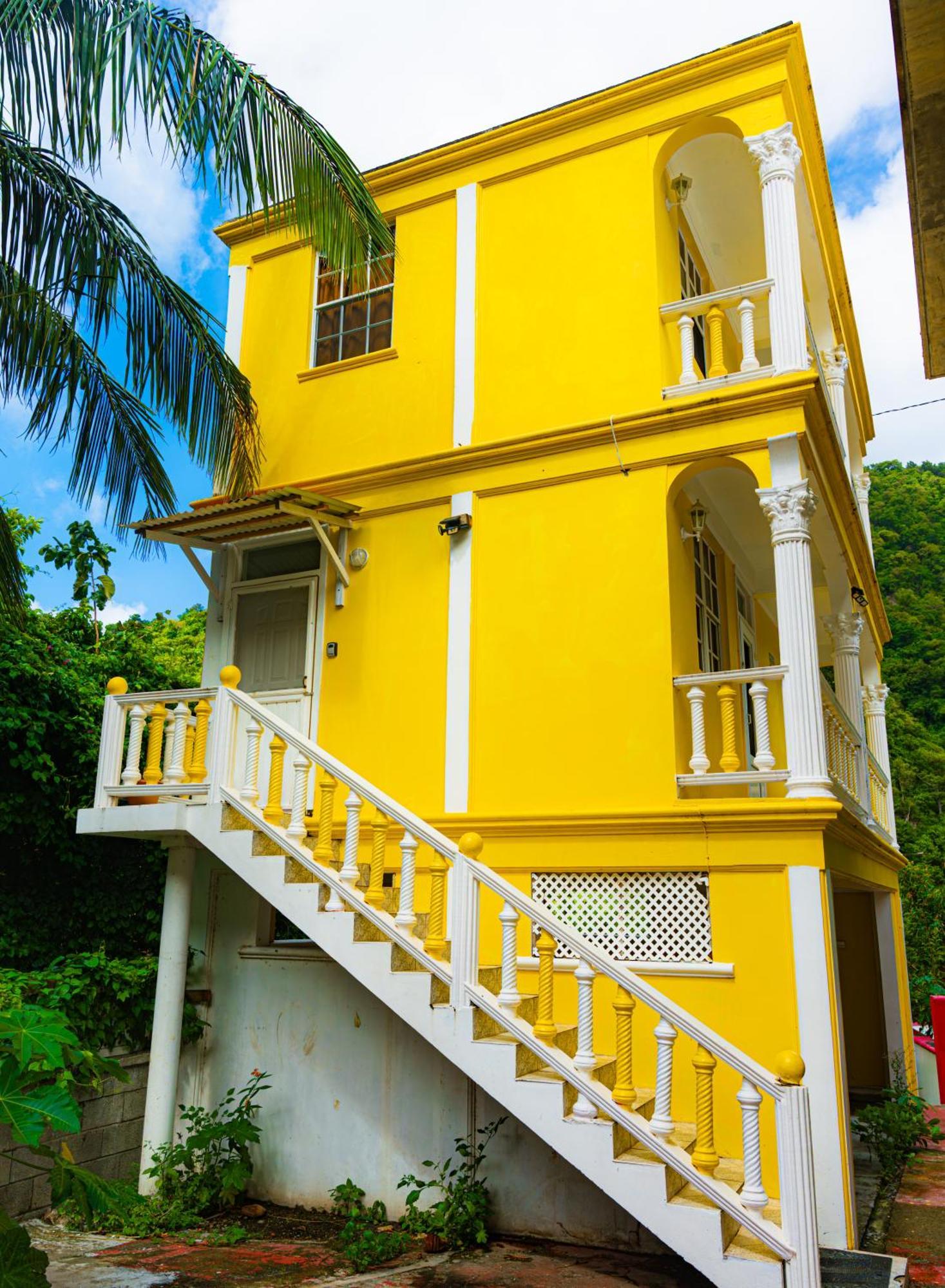 Rainbow Heights Apartment, Soufriere Экстерьер фото