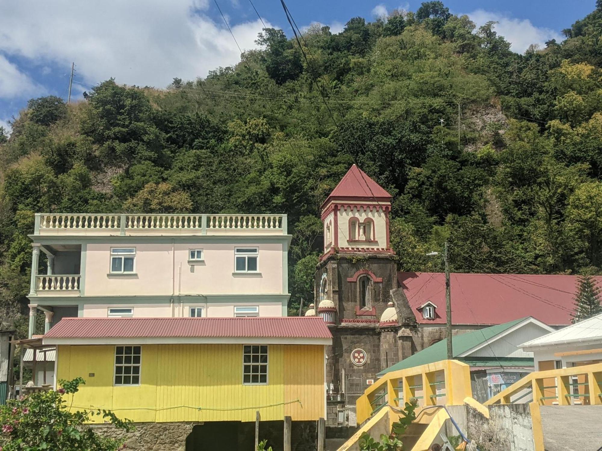 Rainbow Heights Apartment, Soufriere Экстерьер фото